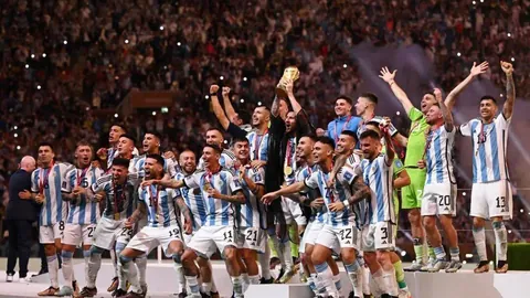 《福原爱爱情旅程揭秘：喜结连理二度牵手，七月甜蜜完婚，准妈妈幸福孕程曝光》